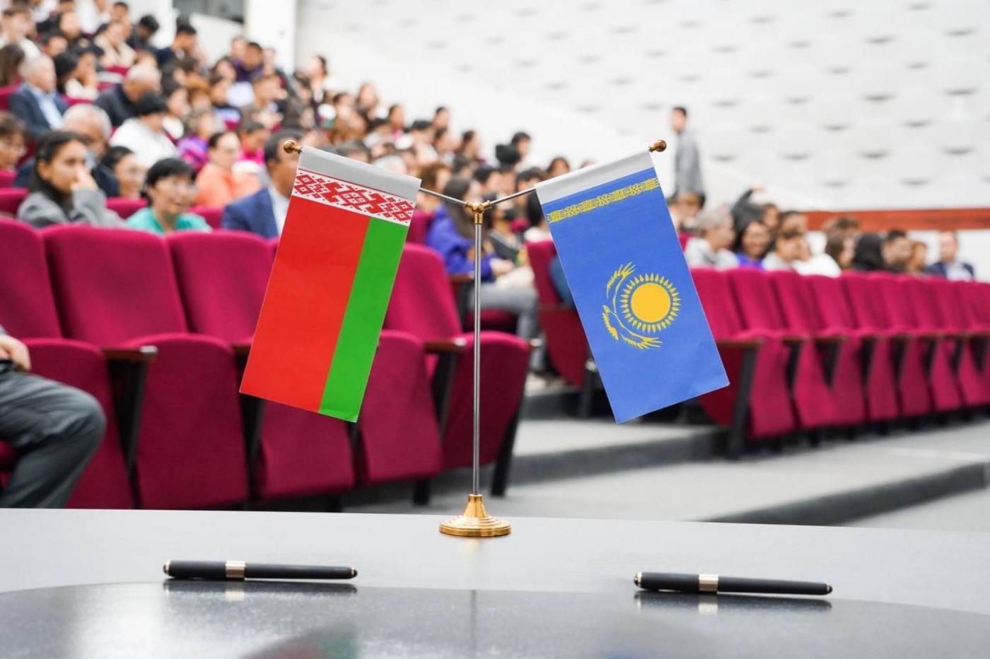 Подписан Меморандум о сотрудничестве между БНТУ и КазАТУ